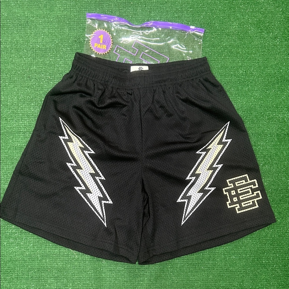 Eric Emanuel thunderbolt shorts size M